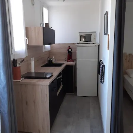 Les Bains Apartment *